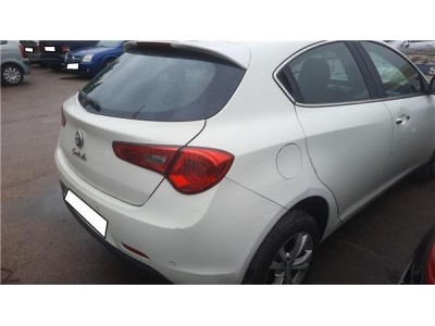 Alfa Romeo Giulietta  1 6 Distinctive [1 6 Ltr  - 77 kW JTDM CAT] 2