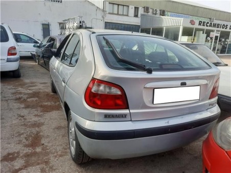 Renault Megane I Fase 2 Berlina  1 9 D RXE [1 9 Ltr  - 72 kW dTi Diesel CAT]