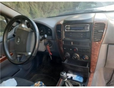 Kia Sorento  2 5 CRDi