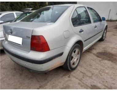 Volkswagen Bora Berlina  1 9 Conceptline [1 9 Ltr  - 66 kW TDI]