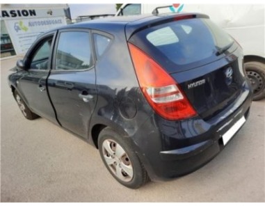 Hyundai i30  1 6 CRDi