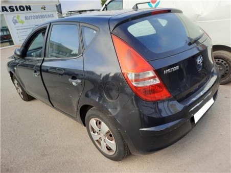 Hyundai i30  1 6 CRDi