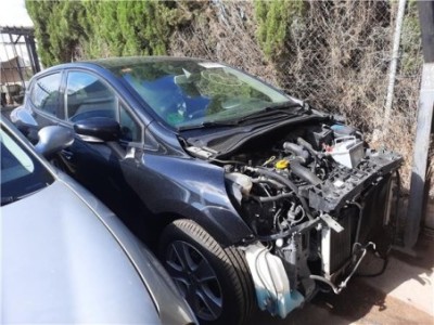 Renault Clio IV  0 9 Expression [0 9 Ltr  - 66 kW TCE Energy] 2