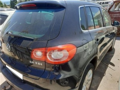 Volkswagen Tiguan  2 0 TDI 2