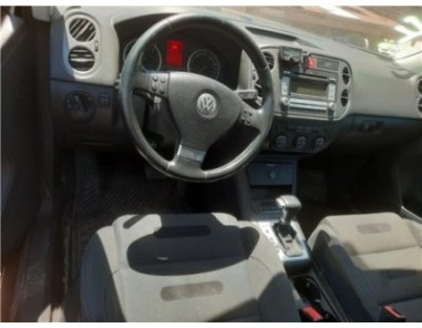 Volkswagen Tiguan  2 0 TDI