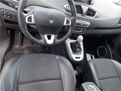 Renault Scenic III  1 6 BOSE Edition [1 6 Ltr  - 96 kW dCi Diesel FAP] 2