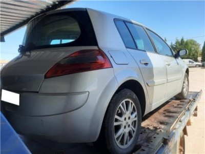 Renault MEGANE II BERLINA 5P 1 5 dCi D  2