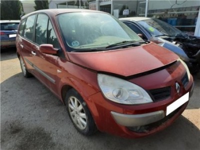 Renault GRAND SCÉNIC II  1 9 dCi  2