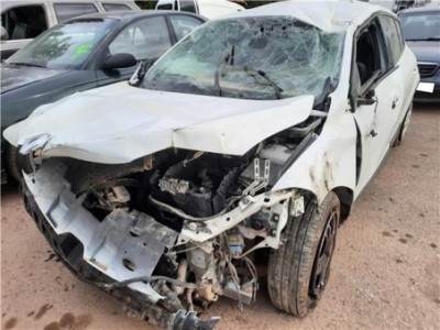 Renault MEGANE III Fastback  1 5 dCi  2