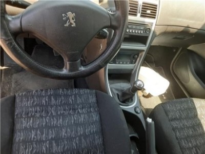 Peugeot 307  1 6 HDi 110 2