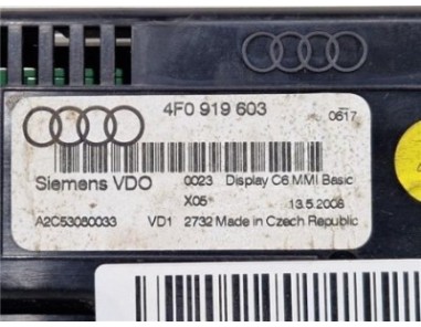 PANTALLA NAVEGADOR Audi Q7  3 0 TDI V6 Advance quattro  [3 0 Ltr  - 176 kW V6 24V TDI]