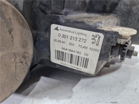 FARO XENON DERECHO Peugeot 407 2 0 16V HDi 