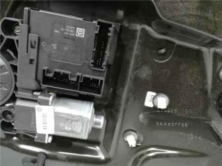 Elevalunas Electrico Delantero Derecho Volkswagen Passat Berlina  2 0 Exclusive BlueMotion [2 0 Ltr  - 103 kW TDI]