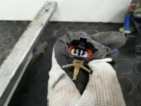 Elevalunas Electrico Delantero Derecho Kia SORENTO 2 5 CRDi 