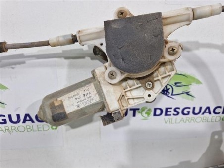 Elevalunas Electrico Delantero Derecho Nissan Terrano II  2 7 TDi  4WD