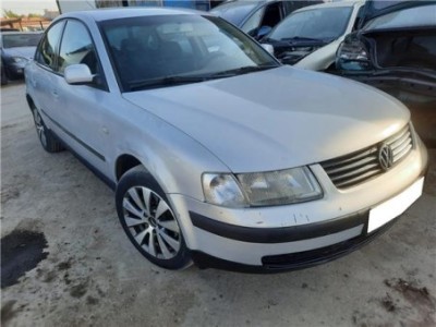 Inyector Volkswagen Passat Berlina  1 9 TDI 2