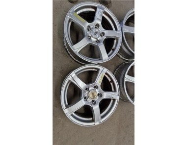 JUEGO LLANTAS Toyota Corolla Verso  1 8 Sol [1 8 Ltr  - 95 kW 16V CAT]