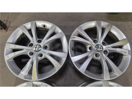 JUEGO LLANTAS Alfa Romeo Giulietta  1 6 Distinctive [1 6 Ltr  - 77 kW JTDM CAT]