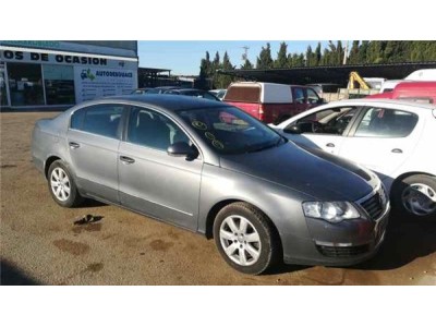 Centralita Control Multiplexado Volkswagen PASSAT BERLINA 2 0 TDI  2