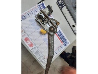 Elevalunas Electrico Delantero Izquierdo Opel CORSA A * 2