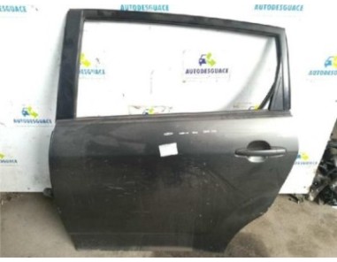 Puerta Trasera Izquierda Toyota COROLLA VERSO 2 0 Turbodiesel 