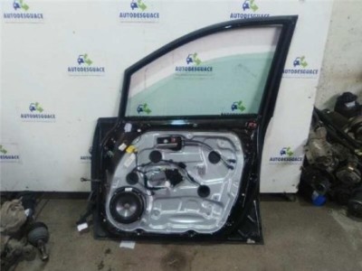 Puerta Delantera Derecha Kia CARENS 2 0 CRDi