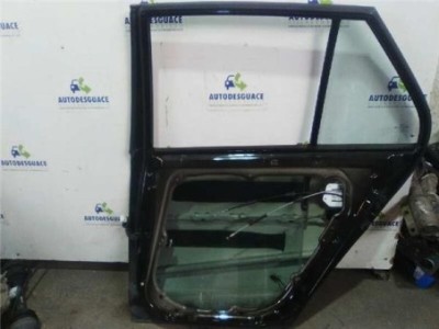 Puerta Trasera Derecha Kia CARENS 2 0 CRDi