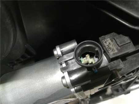 Elevalunas Electrico Trasero Izquierdo Hyundai ELANTRA Sedán  1 6 CRDi