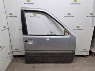 Puerta Delantera Derecha Nissan Terrano II  2 7 TDi  4WD