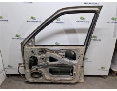 Puerta Delantera Derecha Nissan Terrano II  2 7 TDi  4WD