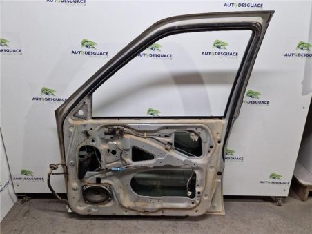 Puerta Delantera Derecha Nissan Terrano II  2 7 TDi  4WD