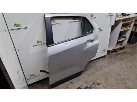 Puerta Trasera Izquierda Chevrolet Trax  1 7 LS+ [1 7 Ltr  - 96 kW Diesel CAT]