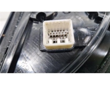 Retrovisor Electrico Derecho Kia Rio  1 2 Edition 7 [1 2 Ltr  - 62 kW CAT]