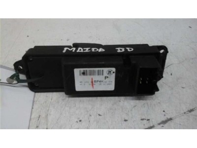 Botonera Puerta Delantera Derecha Mazda 3 BERLINA 1 6 CD D