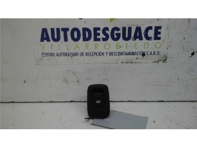 Botonera Puerta Trasera Derecha Peugeot 307 CC 2 0 16V