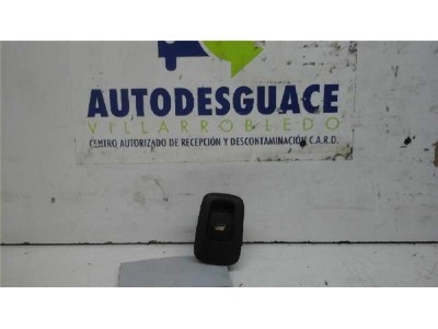 Botonera Puerta Trasera Izquierda Peugeot 307 CC 2 0 16V