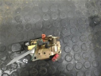 Cerradura Puerta Delantera Derecha Chrysler VOYAGER 2 8 CRD 