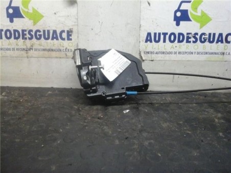 Cerradura Puerta Trasera Derecha Toyota AURIS 2 0 D-4D 