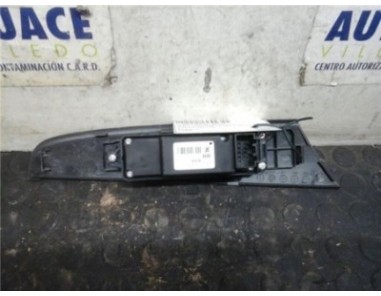 Botonera Puerta Trasera Derecha Mazda 3 BERLINA 2 0 D  Botonera Puerta Trasera Derecha Mazda 3 BERLINA 2 0 D