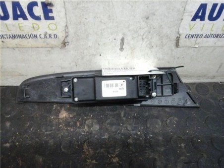 Botonera Puerta Trasera Derecha Mazda 3 BERLINA 2 0 D 