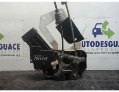 Cerradura Puerta Trasera Derecha Kia CARENS 2 0 CRDi 