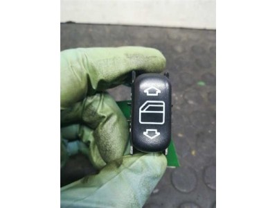 Botonera Puerta Delantera Derecha MERCEDES CLASE S  BERLINA 3 2 CDI