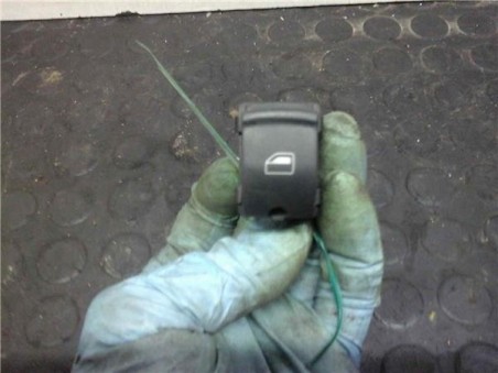 Botonera Puerta Trasera Izquierda Audi A6 BERLINA 3 0 V6 24V TDI 
