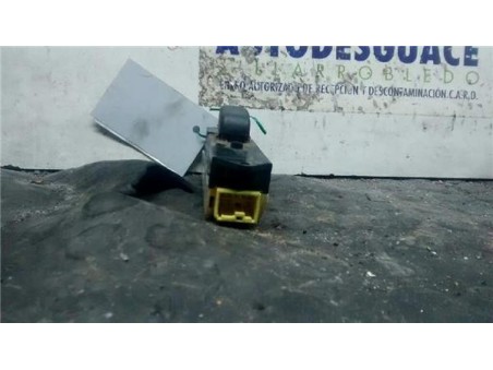 Botonera Puerta Trasera Izquierda Mitsubishi L 200 2 5 TD 