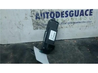 Botonera Puerta Trasera Derecha Mazda 3 BERLINA 1 6 CD D