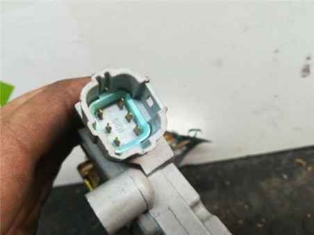 Cerradura Puerta Trasera Derecha Nissan TERRANO/TERRANO II 2 7 Turbodiesel 