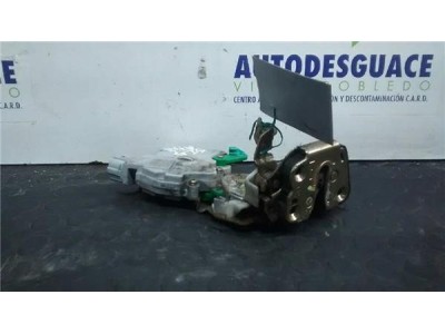 Cerradura Puerta Trasera Izquierda Nissan TERRANO/TERRANO II 2 7 Turbodiesel