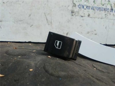 Botonera Puerta Trasera Derecha Seat IBIZA 1 9 TDI 