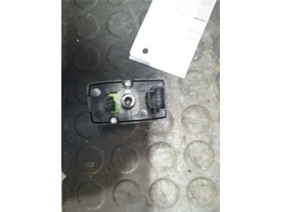 Botonera Puerta Delantera Derecha MERCEDES CLASE B 2 0 CDI