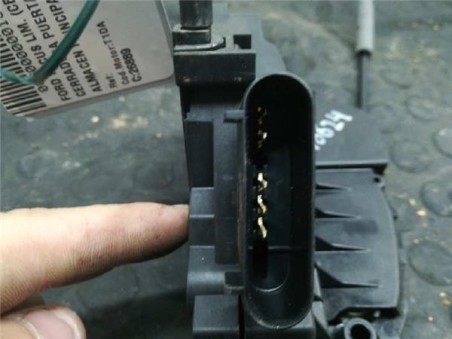 Cerradura Puerta Delantera Izquierda Ford FOCUS LIM  1 6 TDCi 